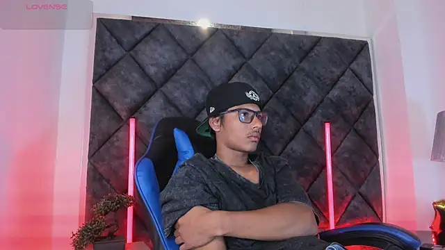 LiamKron 网络视讯表演
