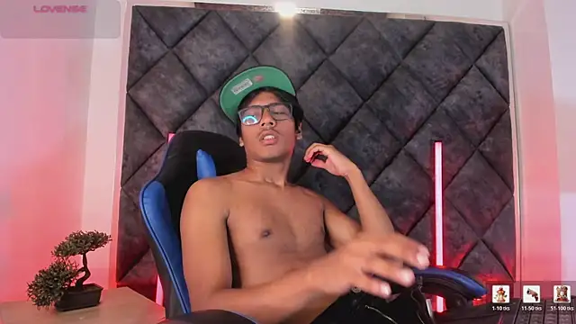 LiamKron Pertunjukan Webcam