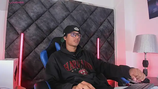 LiamKron's Webcam Show