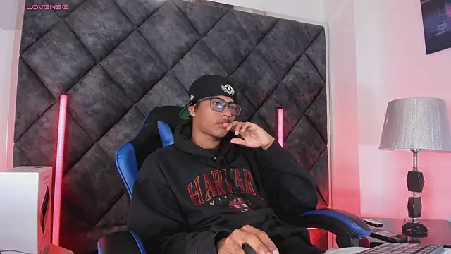 LiamKron webcam show