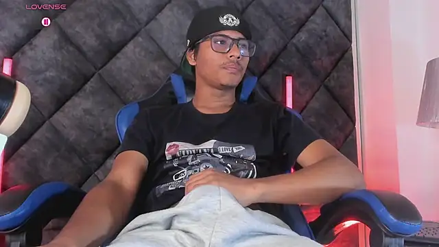 LiamKron Webcam Show