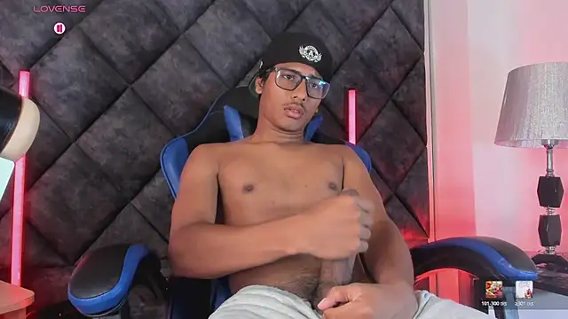 LiamKron webcam show