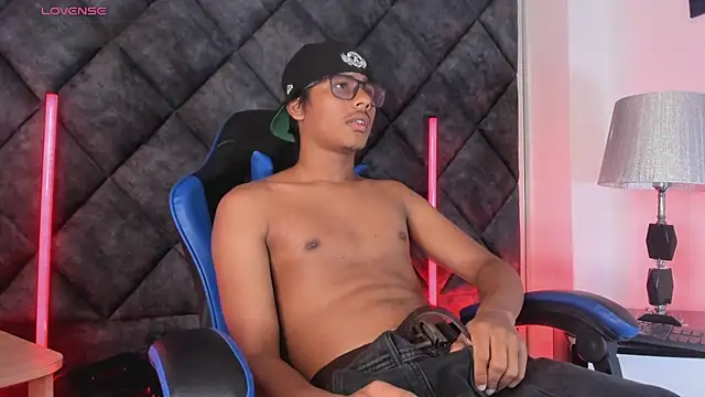 LiamKron – webcam-show