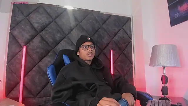 LiamKron Webcam Show