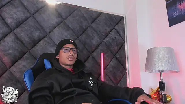 LiamKron Webcamshow