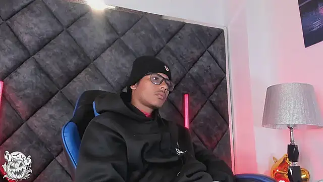 LiamKron's Webcam Show