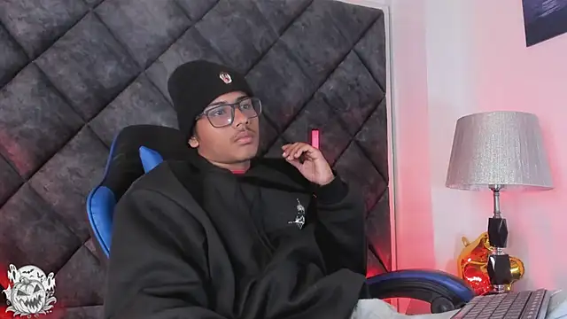 LiamKron webcam show