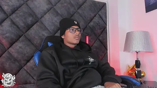 LiamKron Show in webcam