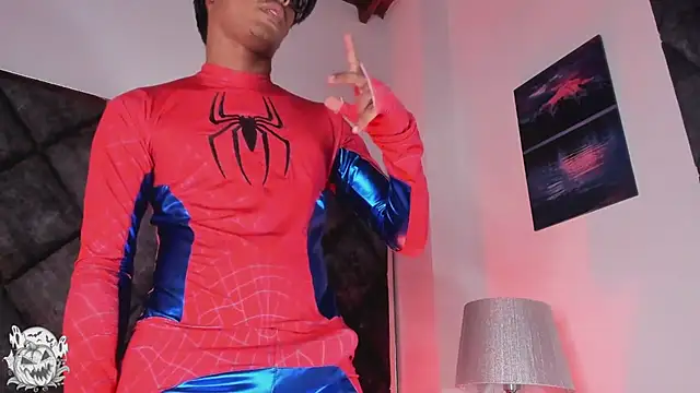 LiamKron 在線直播表演
