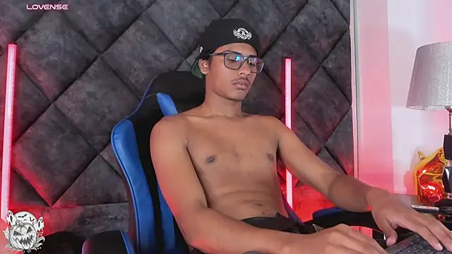 LiamKron's Webcam Show