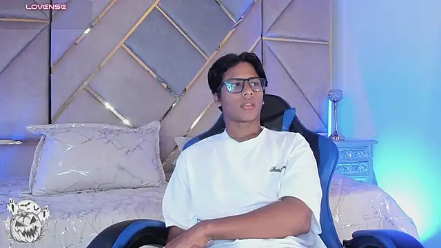 הופעת וובקאם של LiamKron