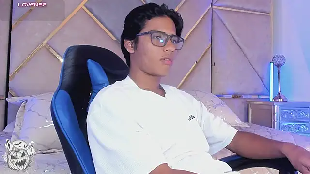 LiamKron webcam show