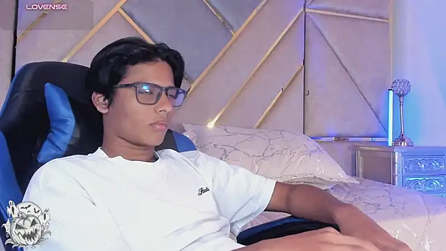 LiamKron's Webcam Show
