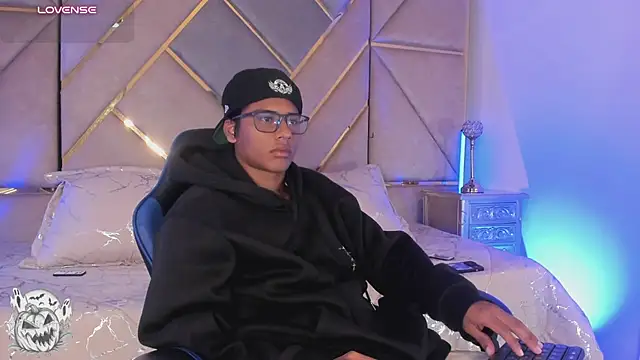 LiamKron – webcam-show