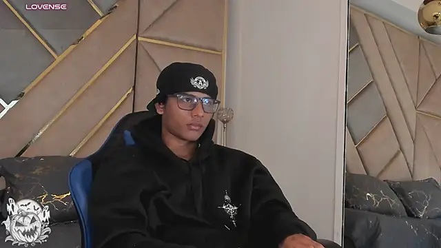 LiamKron webcam show