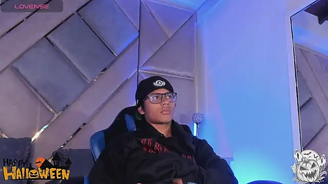 LiamKron 在線直播表演