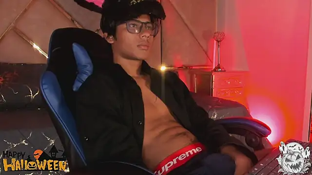 LiamKron's Webcam Show
