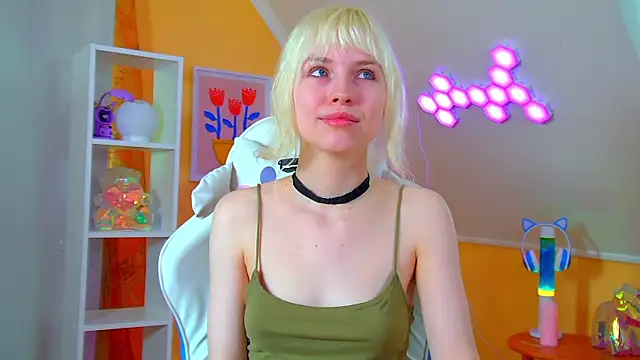Chat XXX en directo de HannahHollis