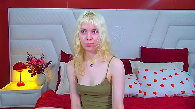 HannahHollis' Live XXX Chat