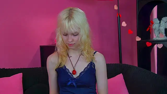 HannahHollis Adlı Modelin Canlı XXX Sohbeti