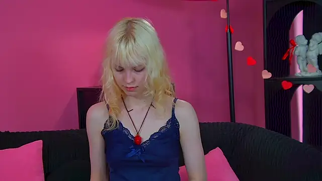 HannahHollis' Live XXX Chat