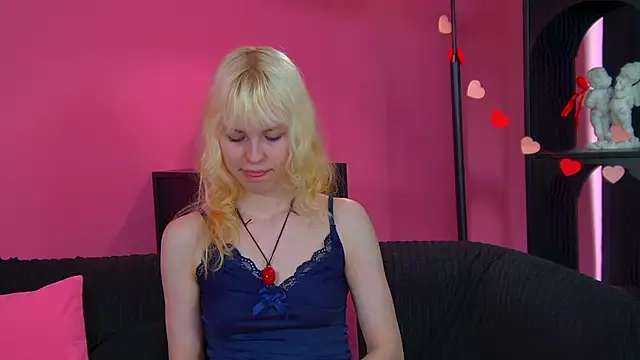 Živý XXX chat HannahHollis