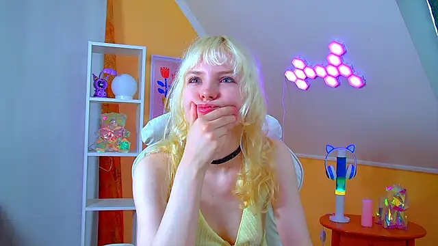 HannahHollis' Live XXX Chat