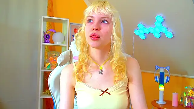 HannahHollis' Live XXX Chat