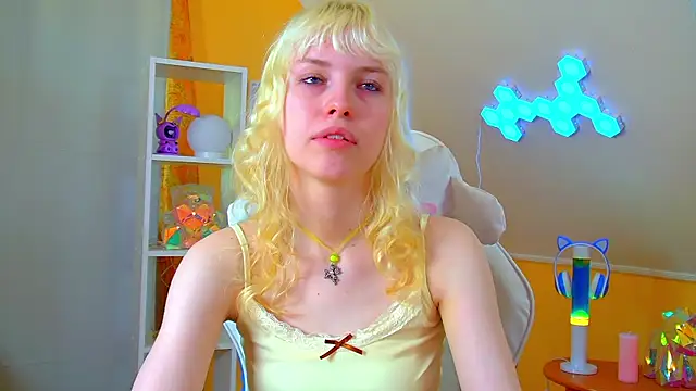 Živý XXX chat HannahHollis