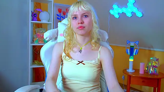 HannahHollis' Live XXX Chat