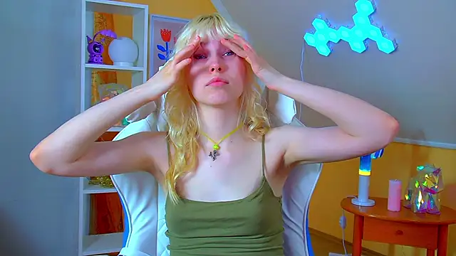 צ'אט XXX בשידור חי של HannahHollis