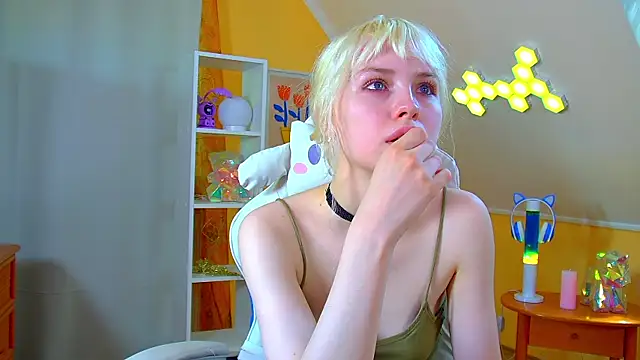 HannahHollis Adlı Modelin Canlı XXX Sohbeti