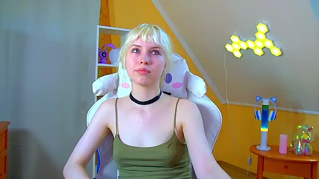 Chatroom XXX en direct de HannahHollis