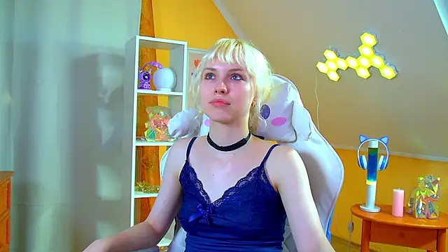 دردشة HannahHollis الجنسية المباشرة