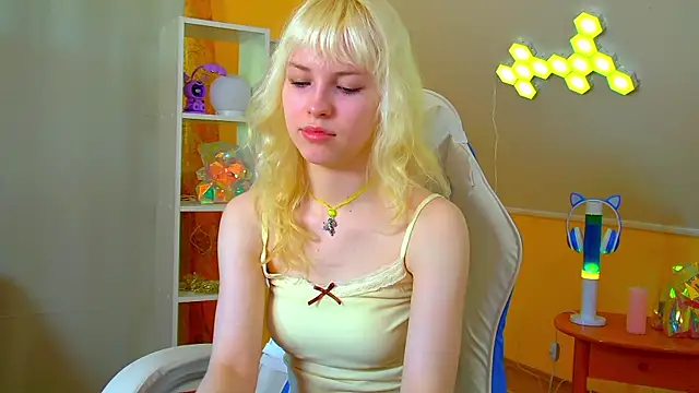 XXX chat uživo modela HannahHollis