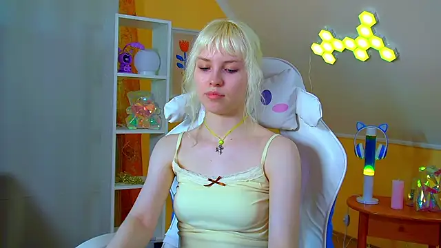 HannahHollis' Live XXX Chat
