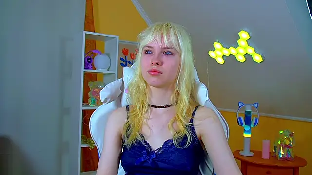 HannahHollis' Live XXX Chat