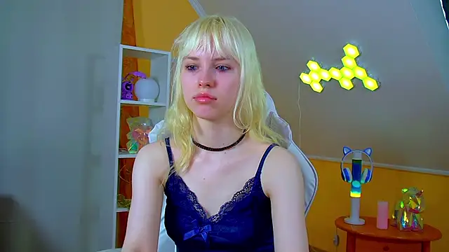دردشة HannahHollis الجنسية المباشرة