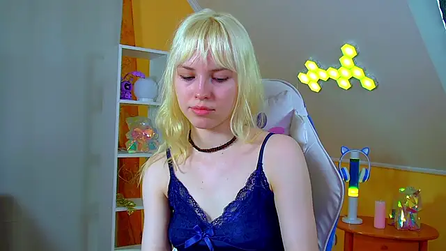 Chat +18 de HannahHollis ao vivo