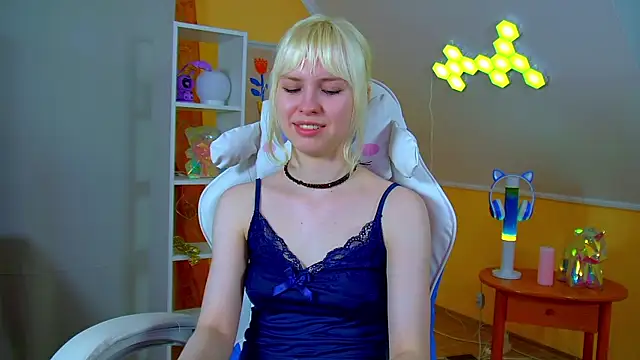 HannahHollis' Live XXX Chat