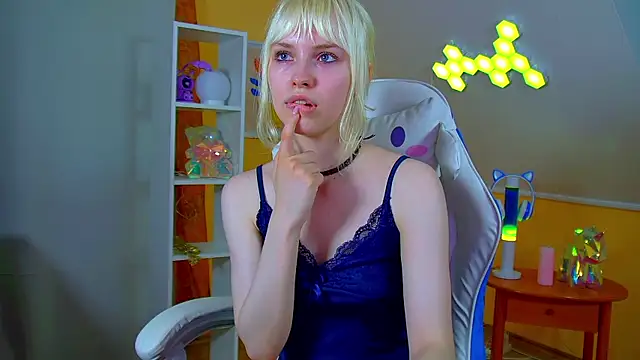 Онлайн чат XXX HannahHollis