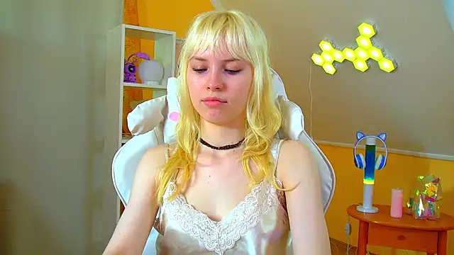 Živý XXX chat HannahHollis