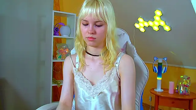 Živý XXX chat HannahHollis