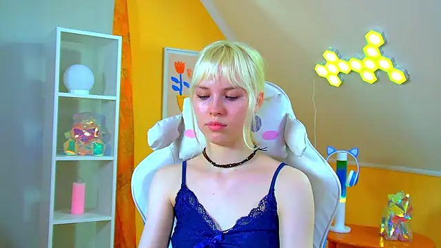 צ'אט XXX בשידור חי של HannahHollis