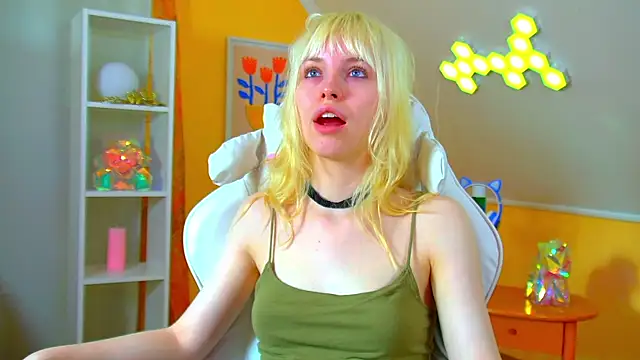 HannahHollis' Live XXX Chat