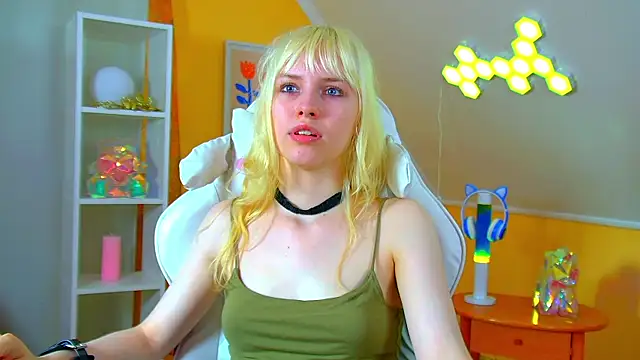 XXX chat uživo modela HannahHollis
