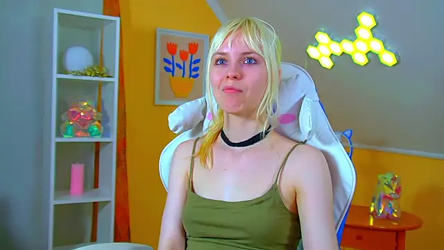 צ'אט XXX בשידור חי של HannahHollis