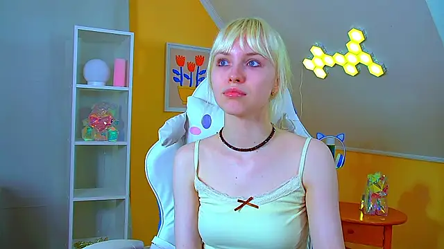 XXX chat uživo modela HannahHollis
