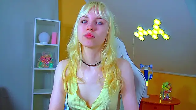 HannahHollis' Live XXX Chat