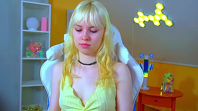 HannahHollis' Live XXX Chat